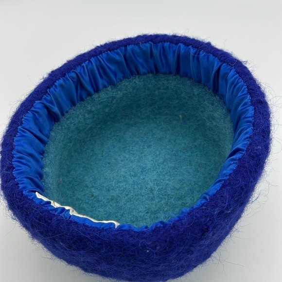 Carrie Cahill Mulligan Handmade felted wool/apalaca Dragonfly hat - Picture 4 of 7